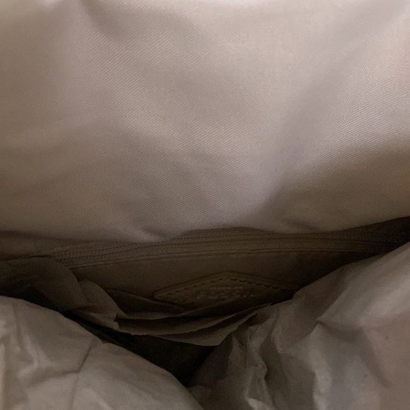 Fossil White Leather GiGi  Studded Flap Closure Adjustable Angora Crossbody Bag - Picture 6 of 16